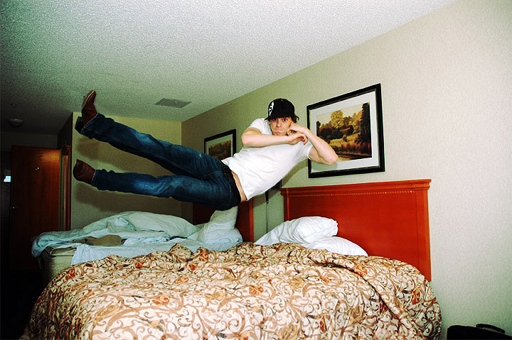 bedjumpingisfun